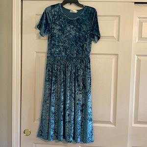 NWOT turquoise crushed velvet midi dress